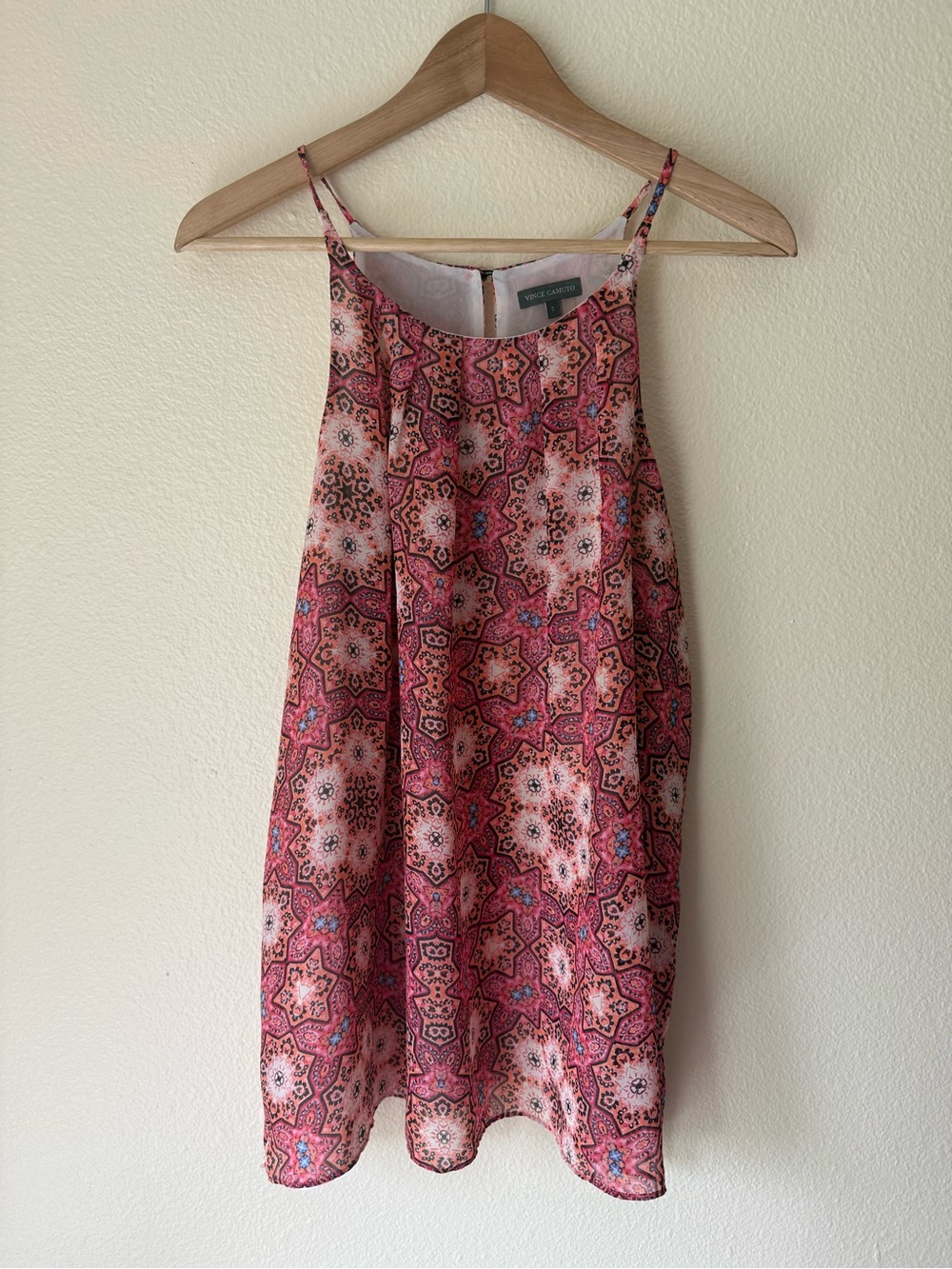 ❇️Vince Camuto Pink Mosaic Print Tank 2 for $22❇️